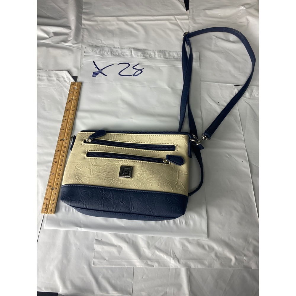 Stone Mountain Beige Navy Blue Crossbody Bag Silver‎ Tone Hardware